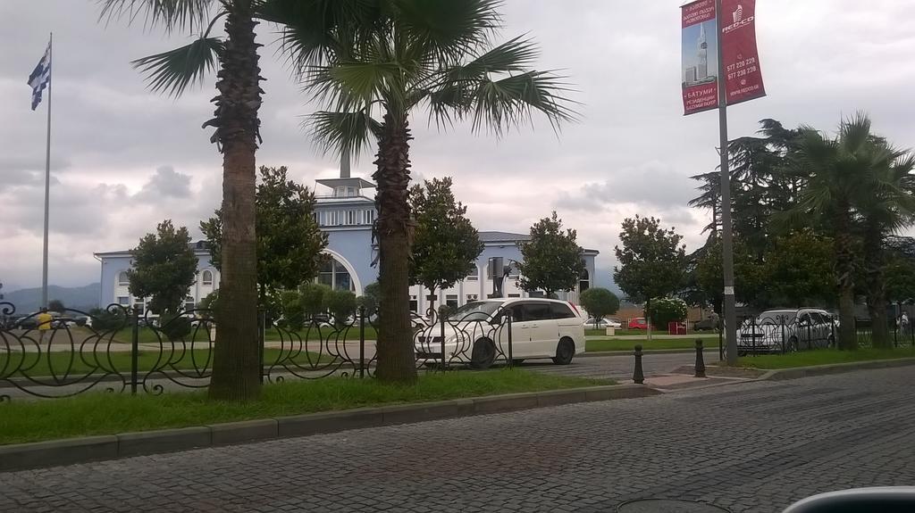 Apartment Melashvili 4 Batumi Luaran gambar