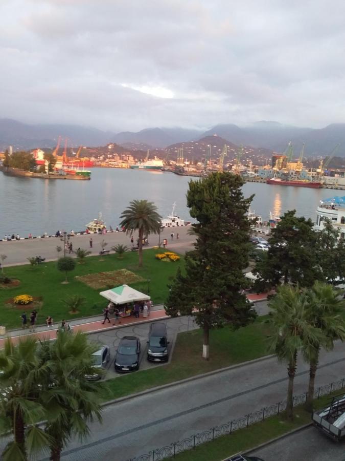 Apartment Melashvili 4 Batumi Luaran gambar